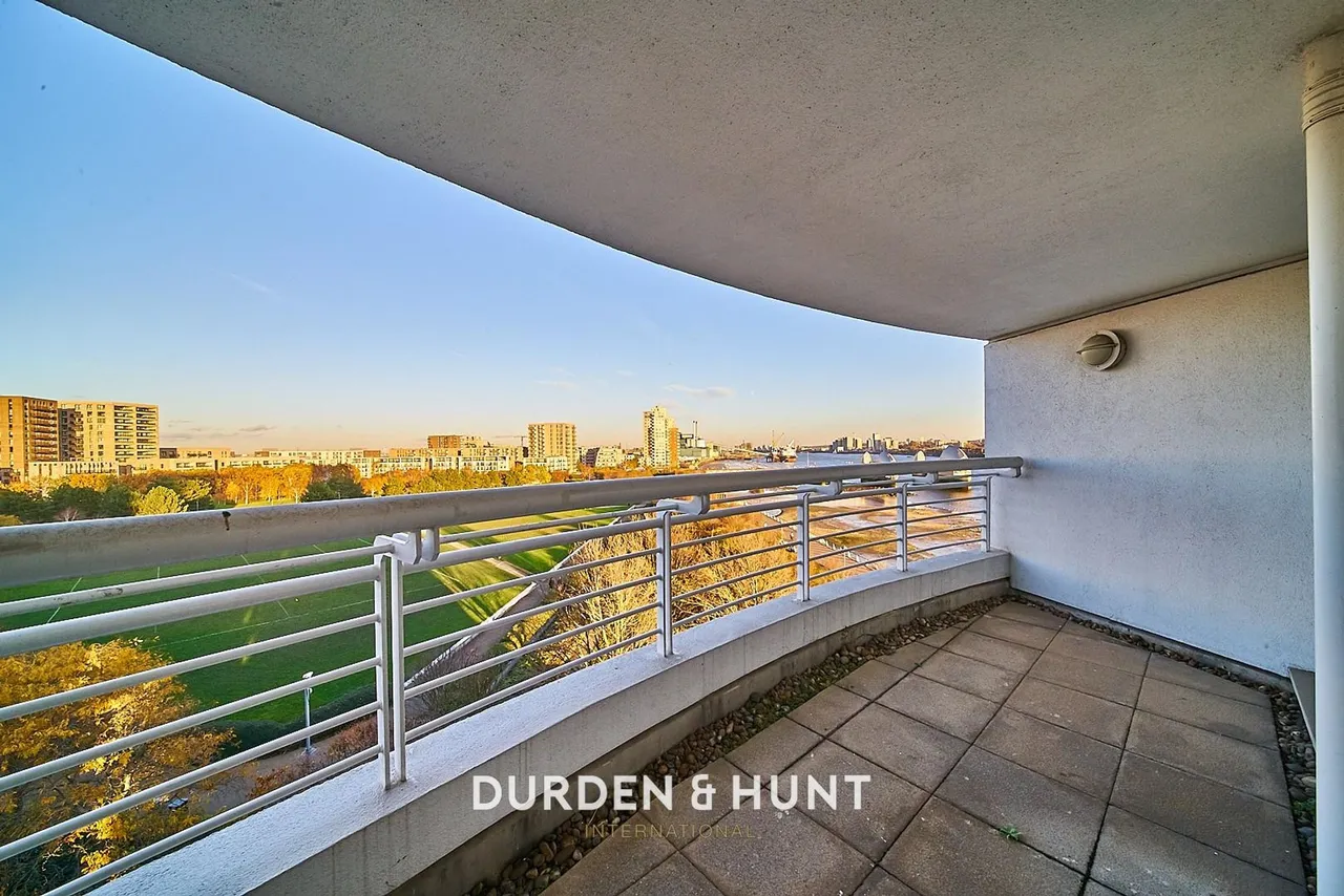 Barrier Point Road, Royal Docks, E16, photo 11
