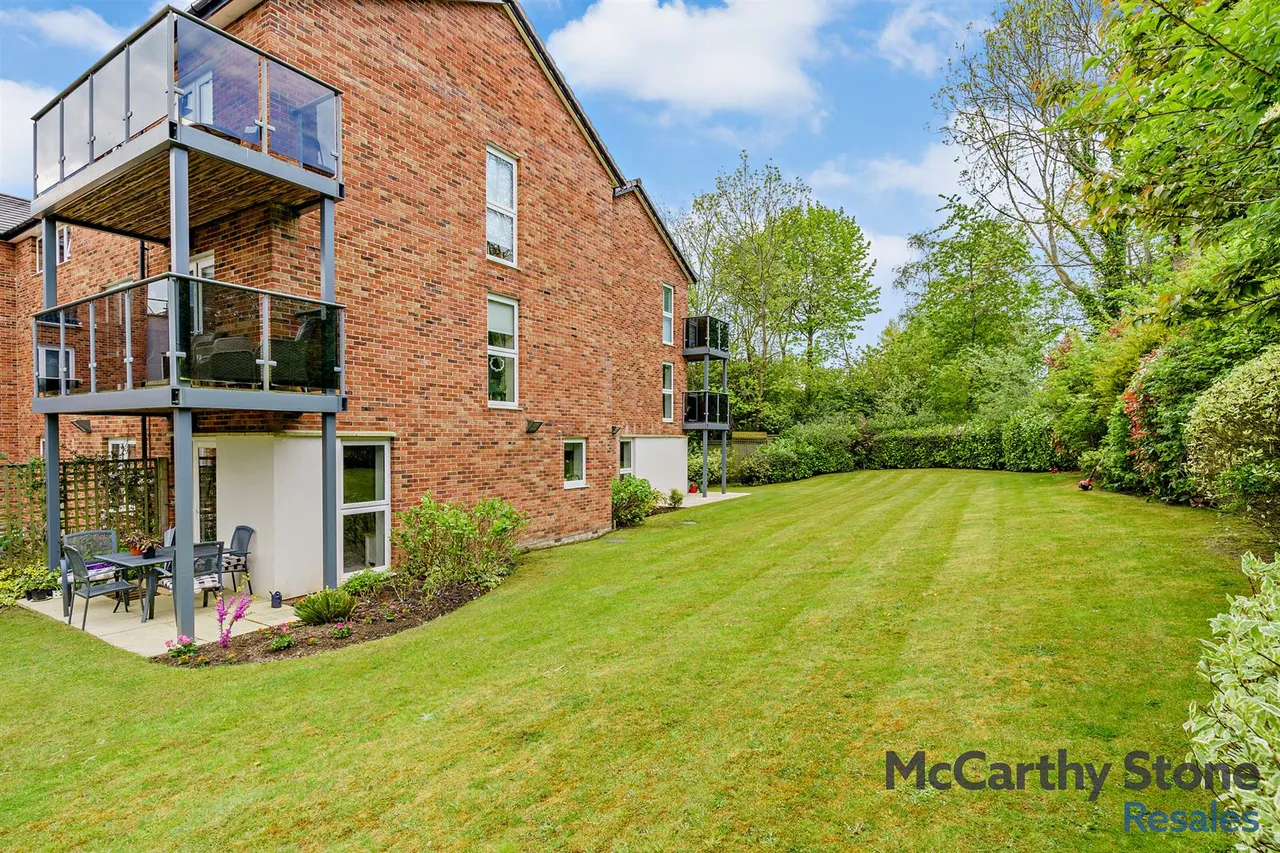 Monton Road, Eccles, M30, photo 20