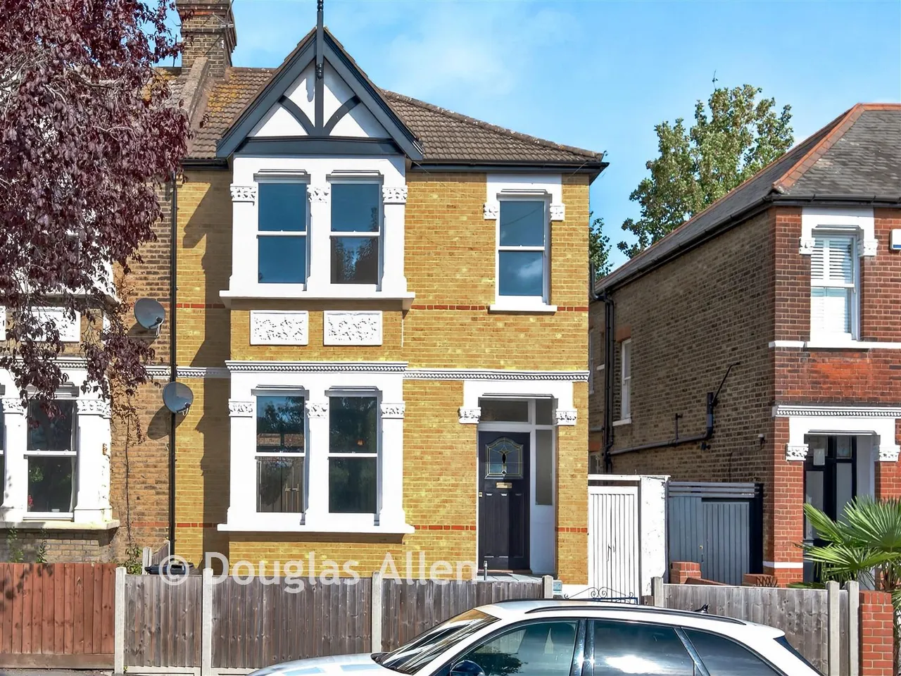 4 bed house for sale, Fairlight Avenue, Woodford Green, IG8