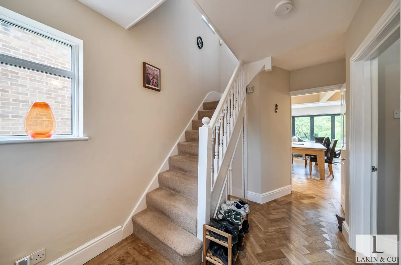 Hoylake Crescent, Ickenham, UB10 8JL, photo 14