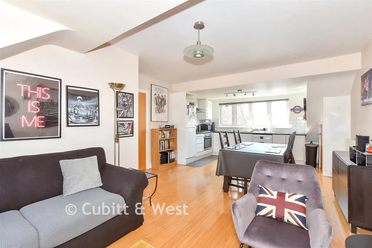 Henderson Road, Southsea, PO4, photo 6