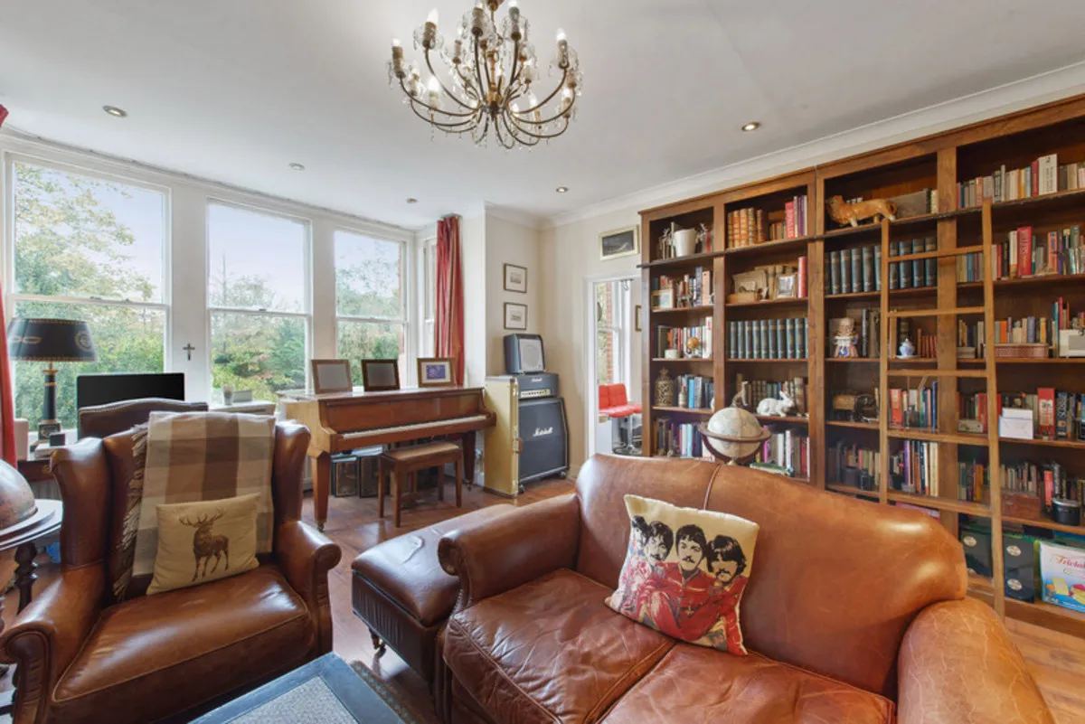 Lion Gate Gardens, Kew, TW9, photo 5