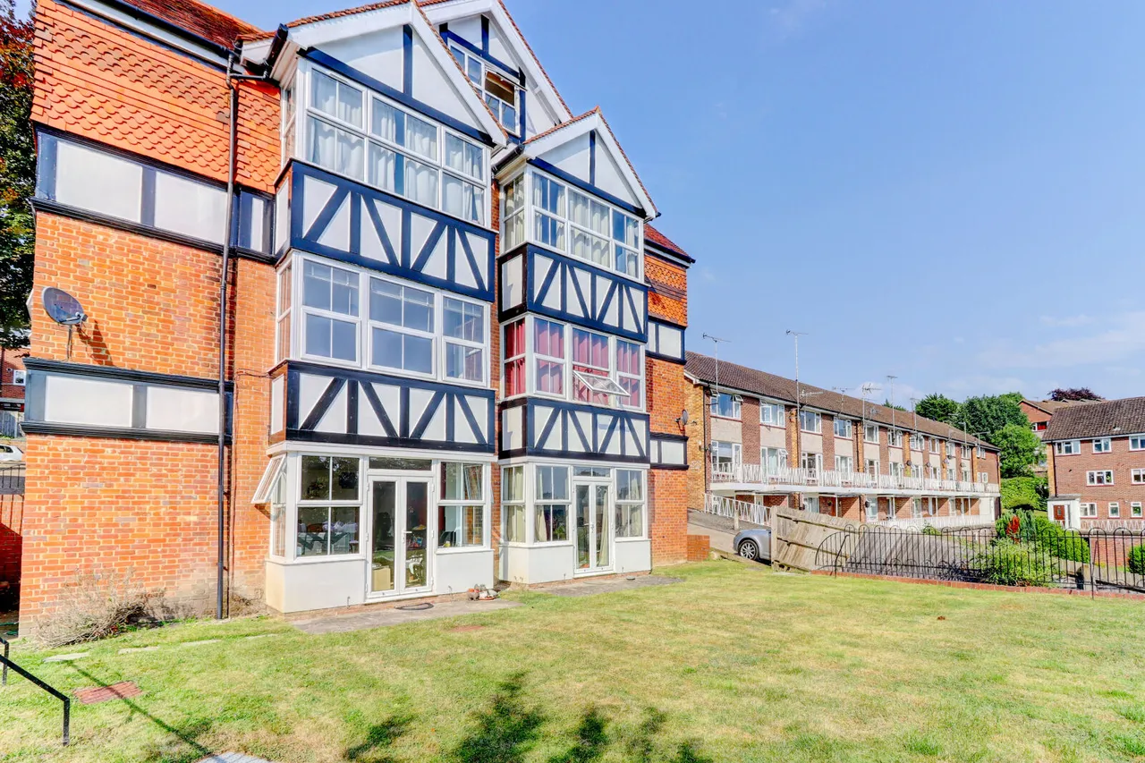 Priory Road, High Wycombe, HP13, photo 9