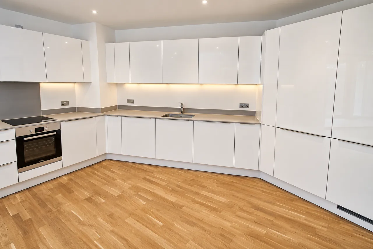 2 bed flat to rent, St Marks Square, Bromley, BR2