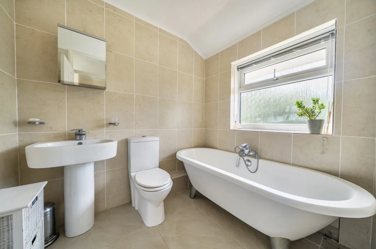 The Parkway, Bassett, SO16, photo 6