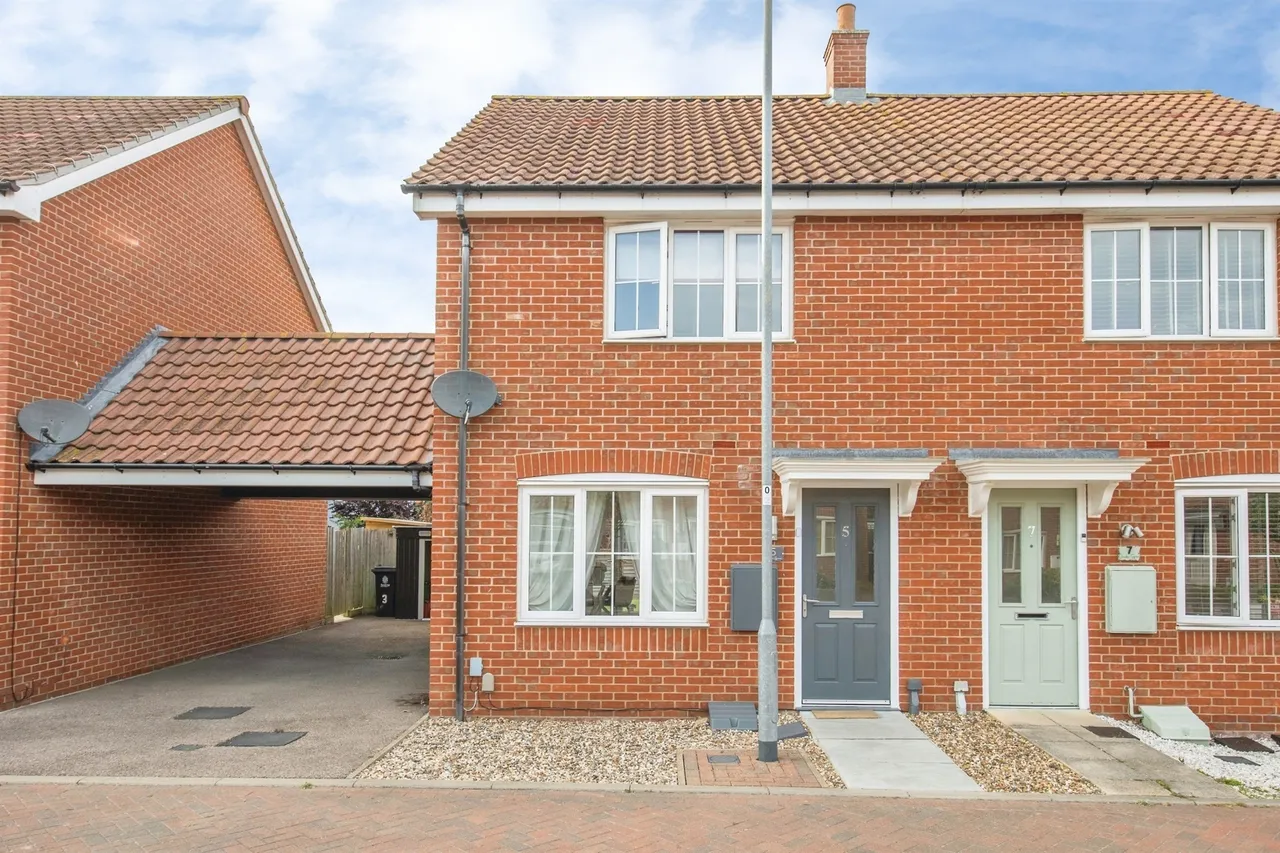 Dresden Square, Clacton-On-Sea, CO16, photo 18