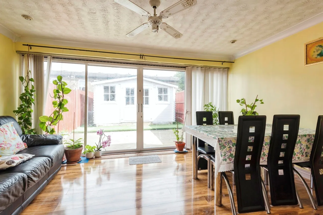 Canterbury Way, Stevenage, SG1, photo 3