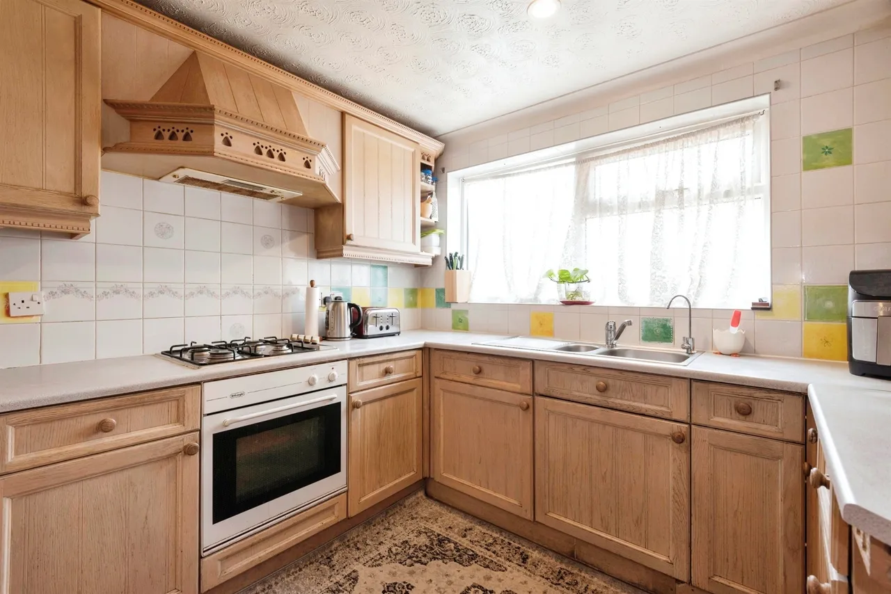 Canterbury Way, Stevenage, SG1, photo 5