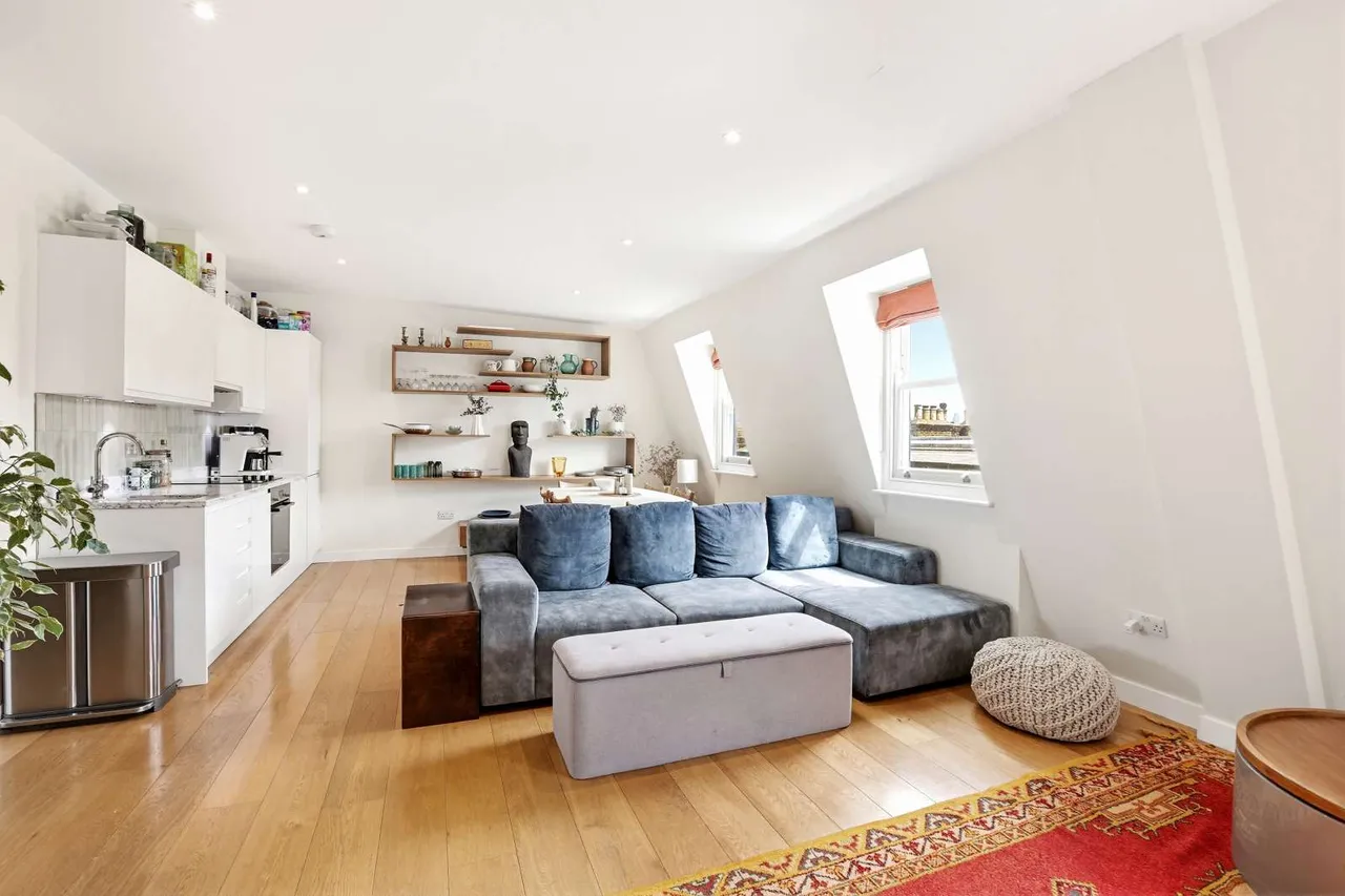 2 bed flat for sale — Fulham Road, Chelsea, London, SW10 9PN