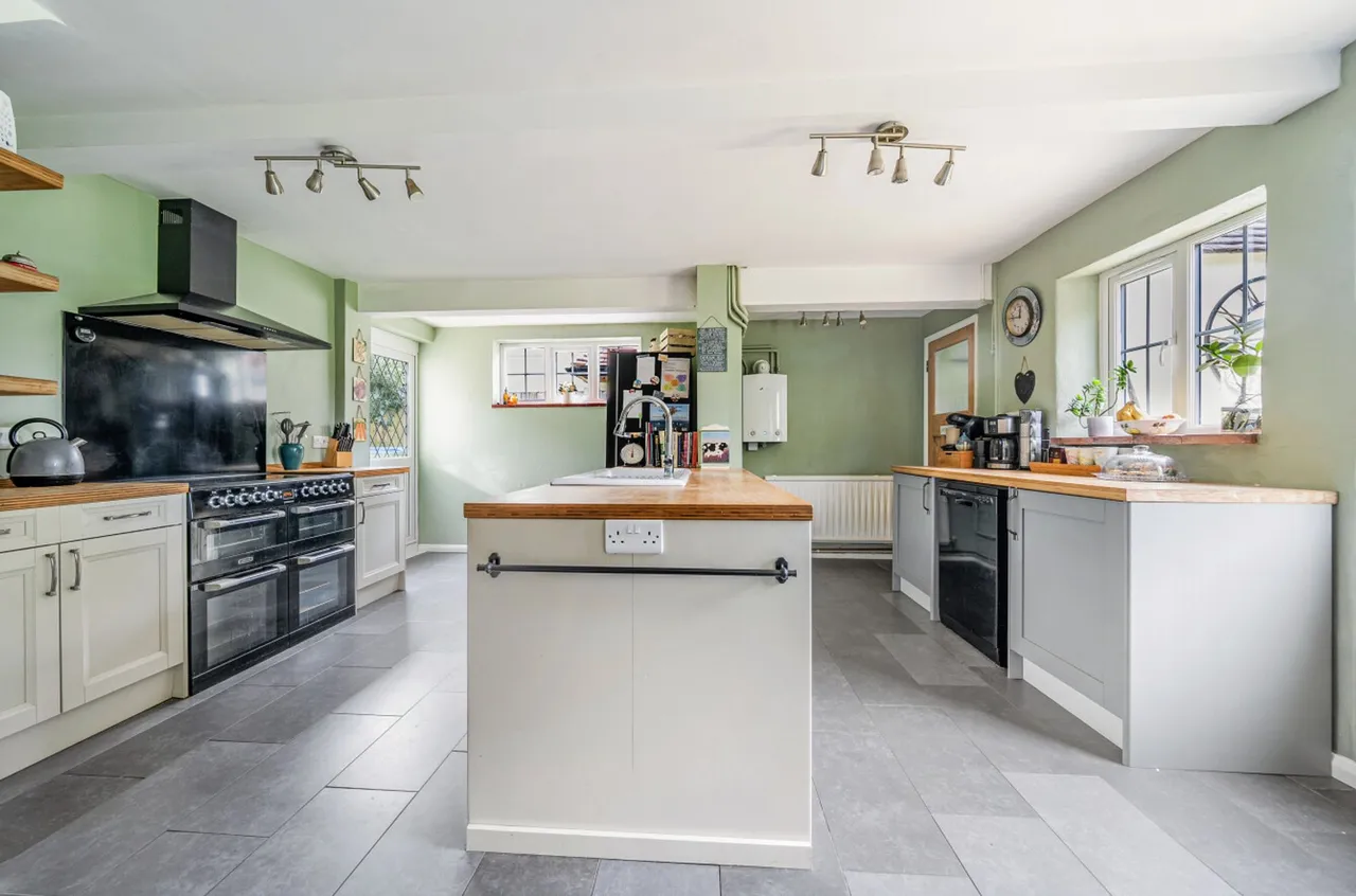 The Byway, Middleton-On-Sea, PO22, photo 7