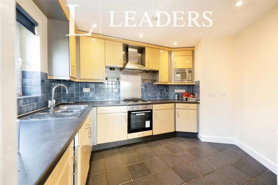 Jupiter Court, Gunwharf Quays, PO1, photo 5