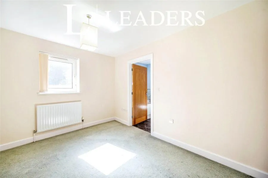 Jupiter Court, Gunwharf Quays, PO1, photo 10
