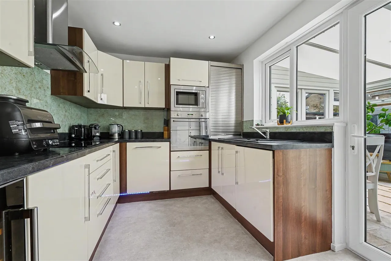 Bishopdale Close, Long Eaton, NG10, photo 3