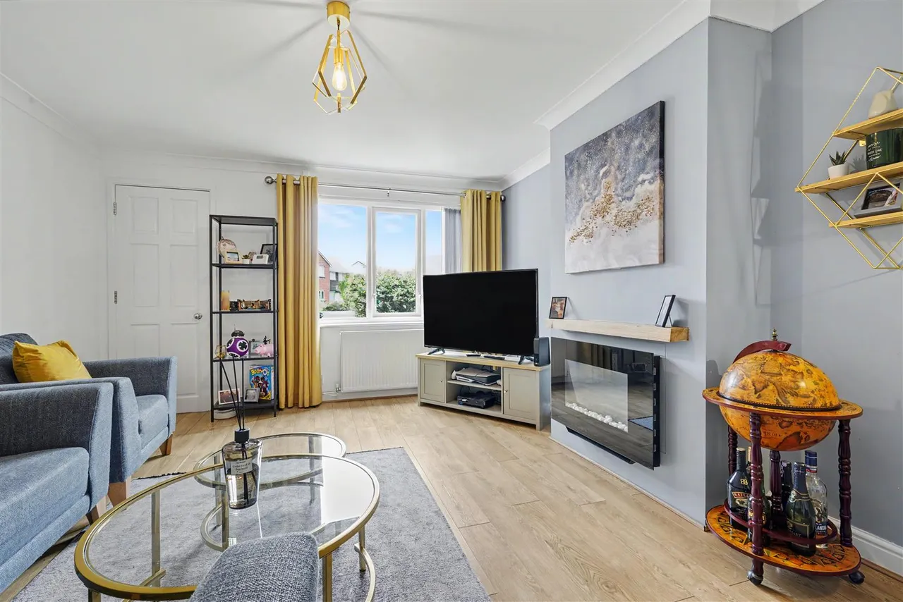 Bishopdale Close, Long Eaton, NG10, photo 2