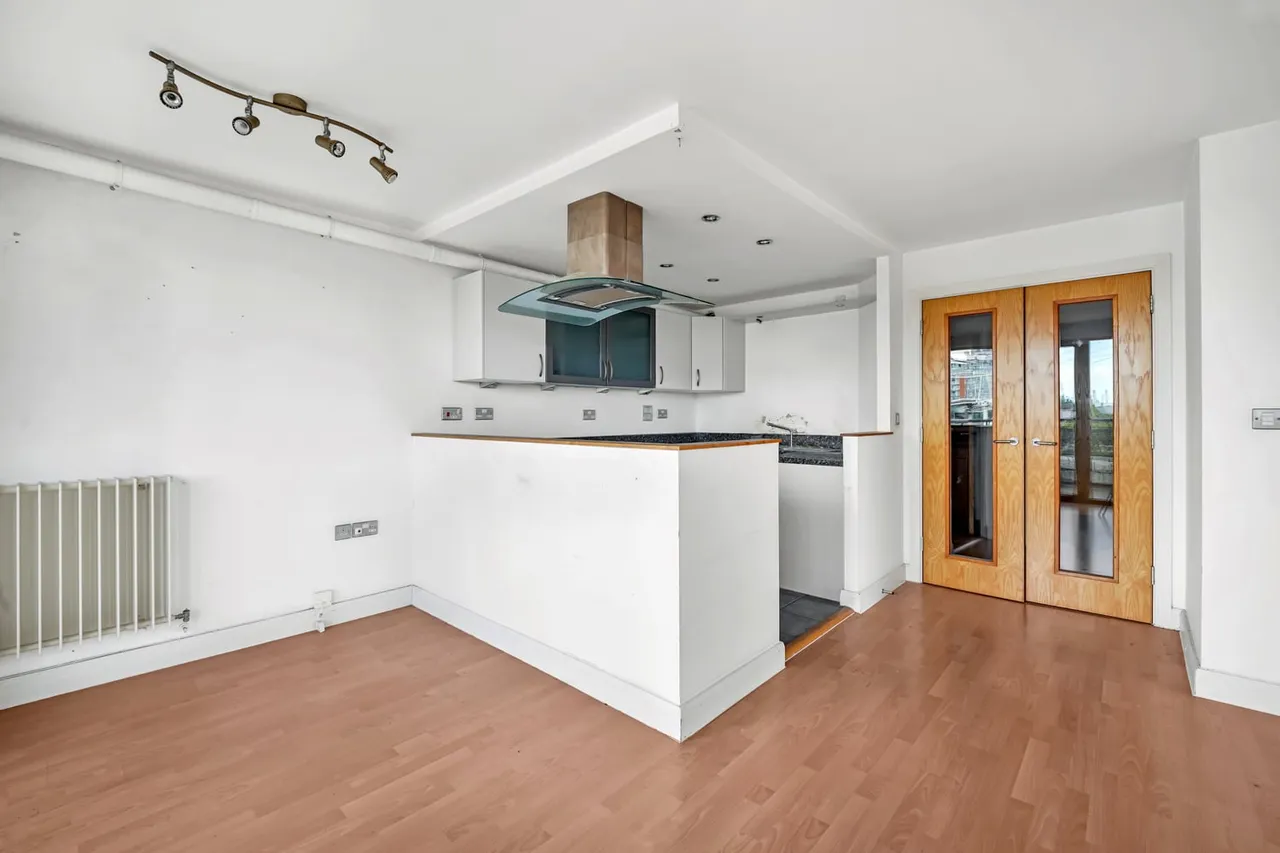 Flat 65 Western Beach Apartments, 36 Hanover Avenue, London, E16 1DZ, photo 5