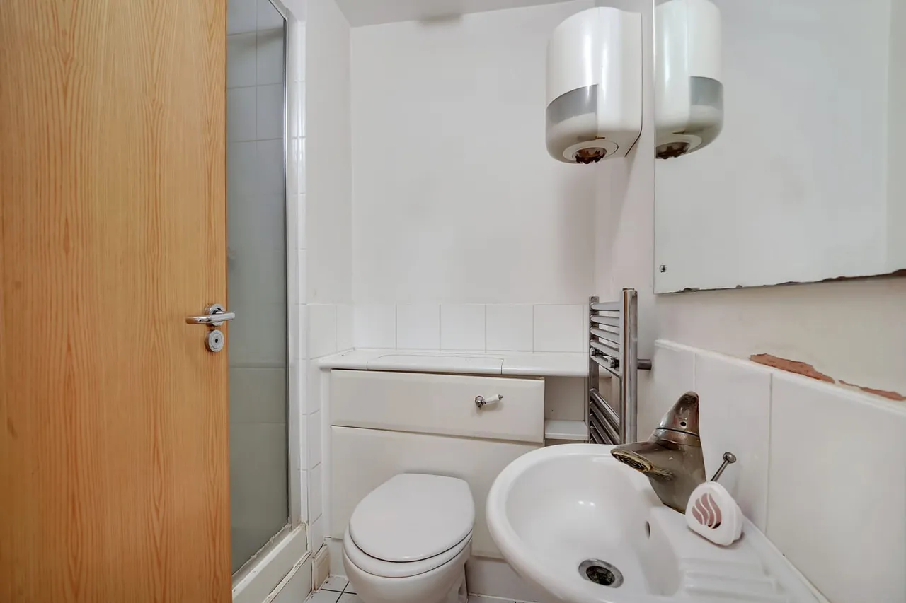 Flat 65 Western Beach Apartments, 36 Hanover Avenue, London, E16 1DZ, photo 13