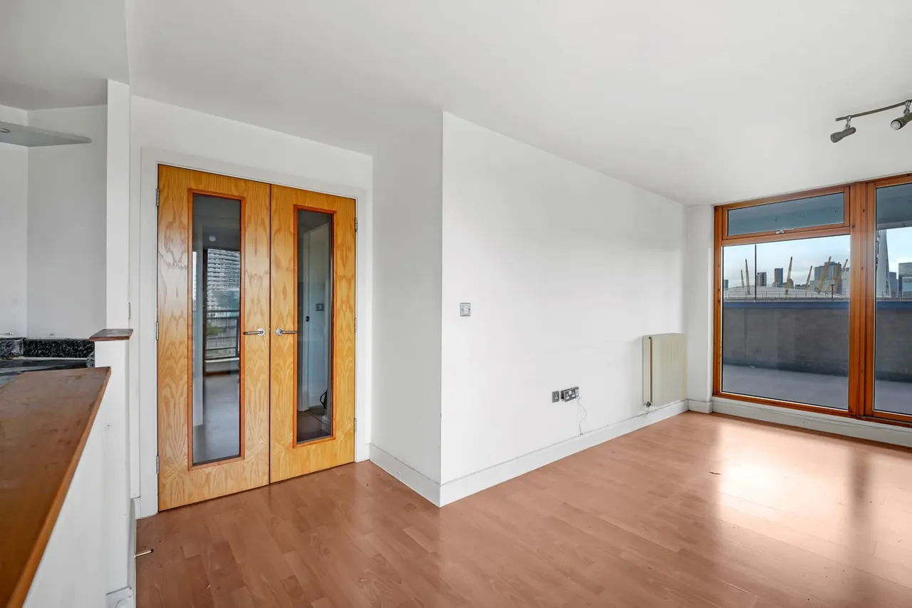 Flat 65 Western Beach Apartments, 36 Hanover Avenue, London, E16 1DZ, photo 6