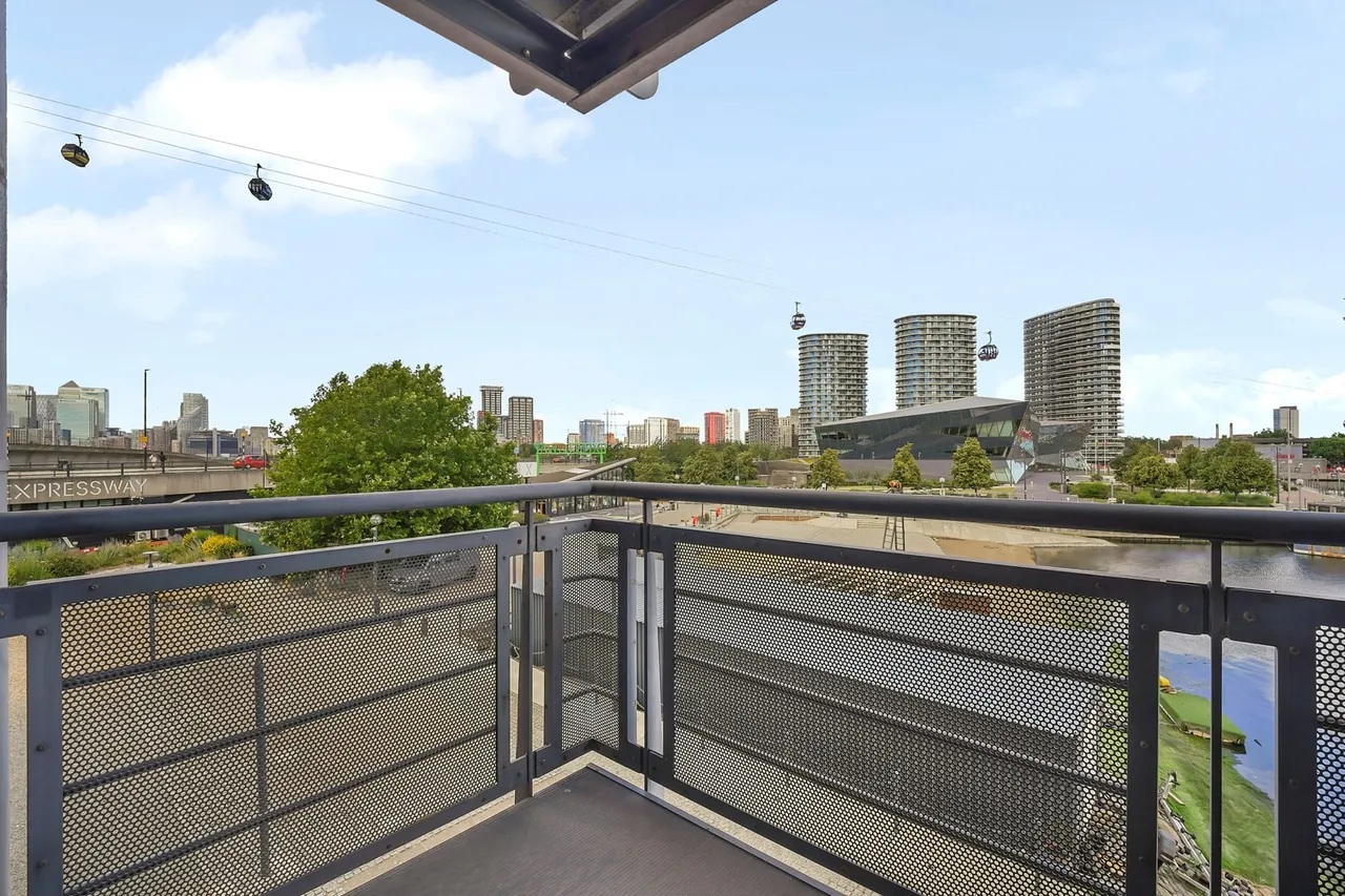Flat 65 Western Beach Apartments, 36 Hanover Avenue, London, E16 1DZ, photo 14