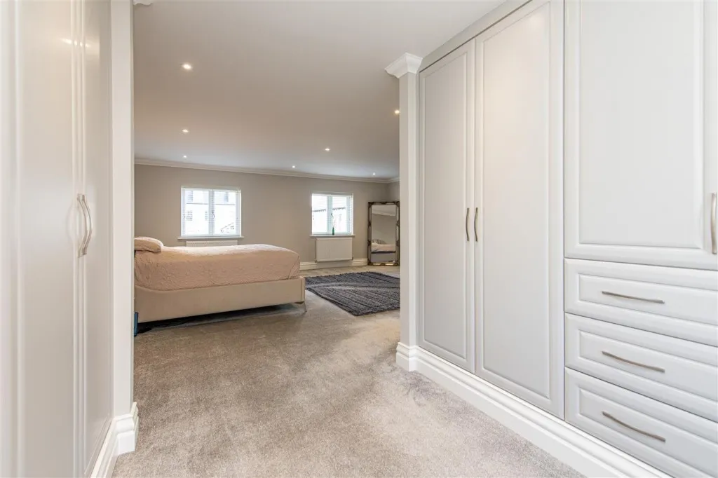 Coles Close, Little Harrowden, photo 28