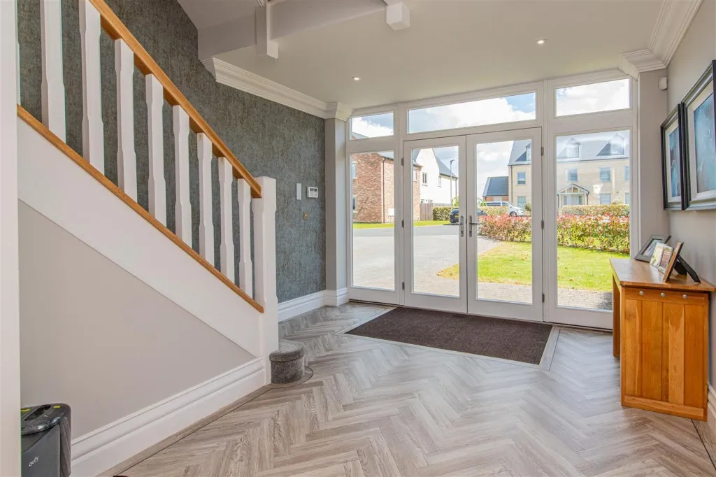 Coles Close, Little Harrowden, photo 47
