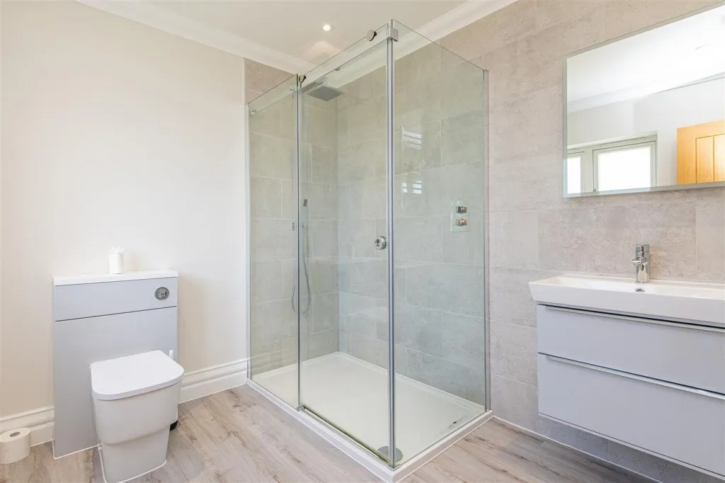 Coles Close, Little Harrowden, photo 31