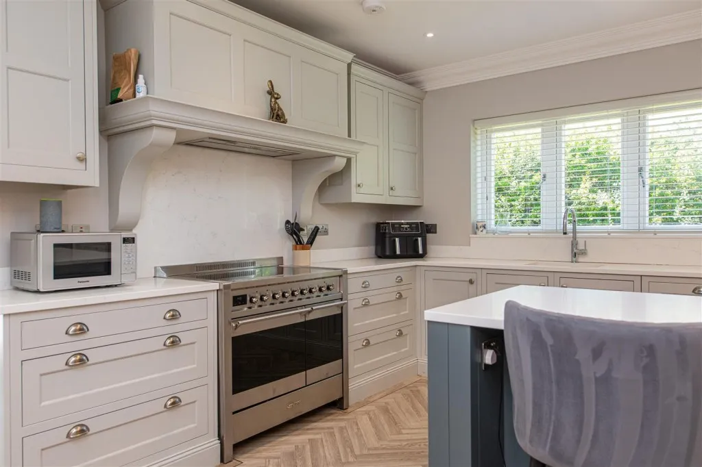 Coles Close, Little Harrowden, photo 7