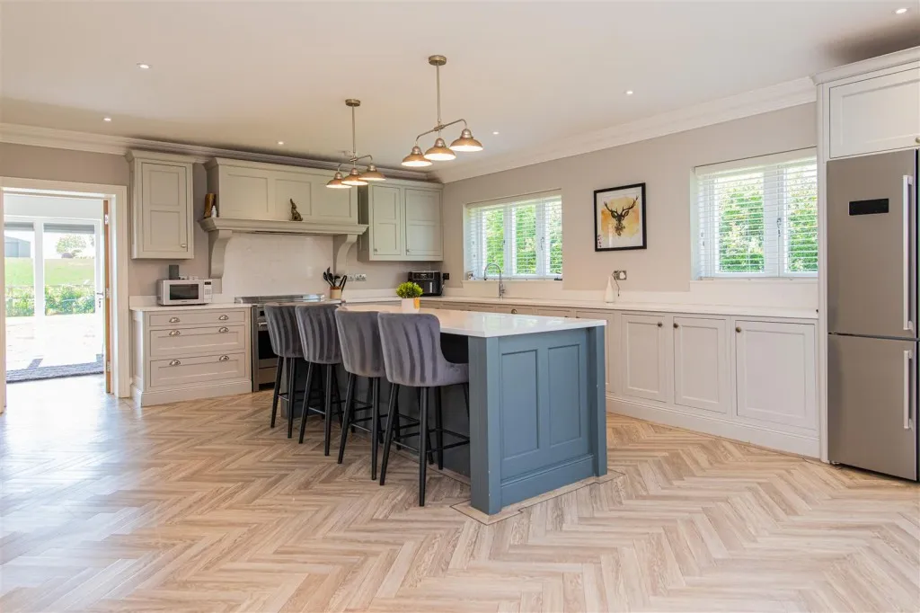 Coles Close, Little Harrowden, photo 8