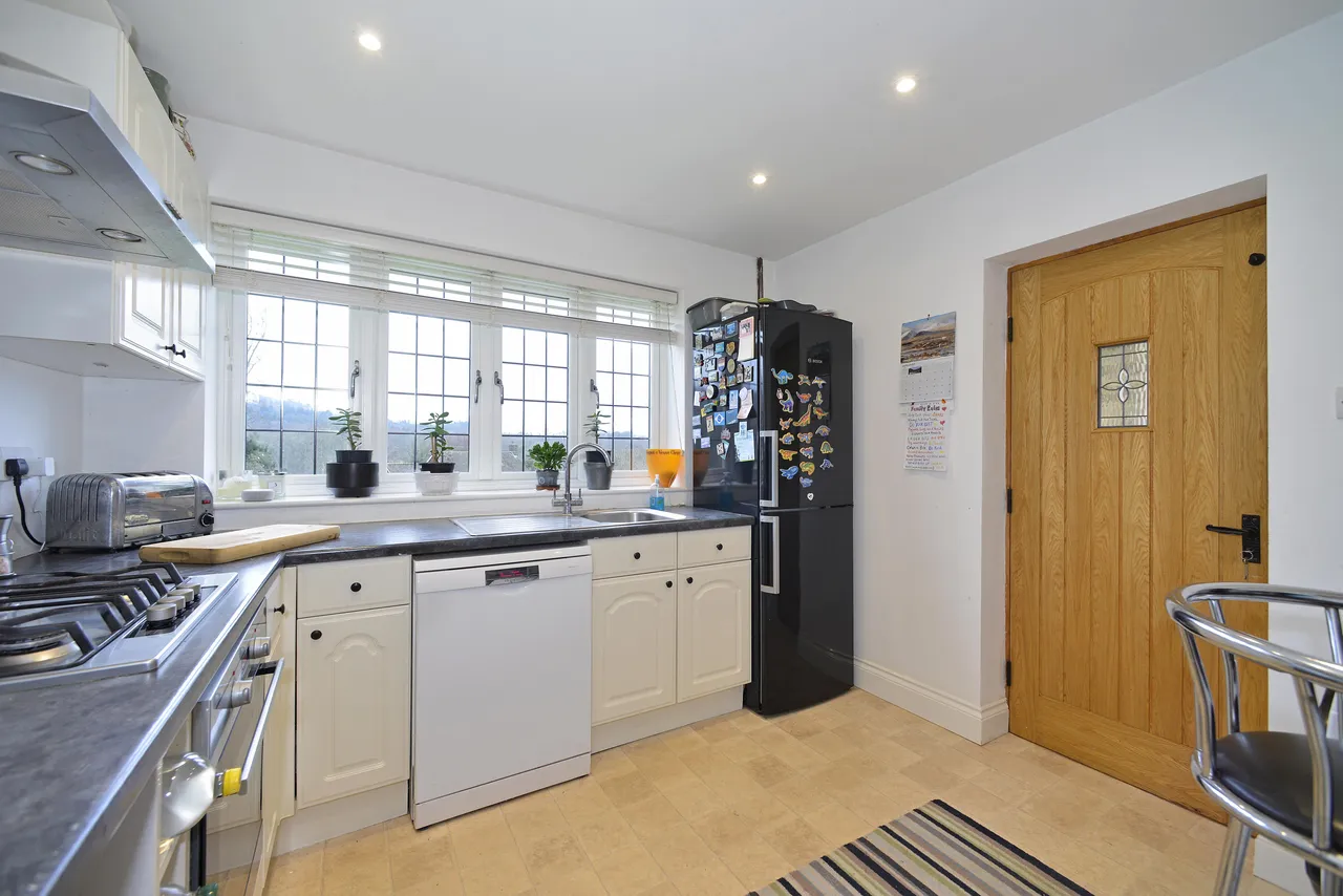 Grayswood Road, HASLEMERE, GU27, photo 7