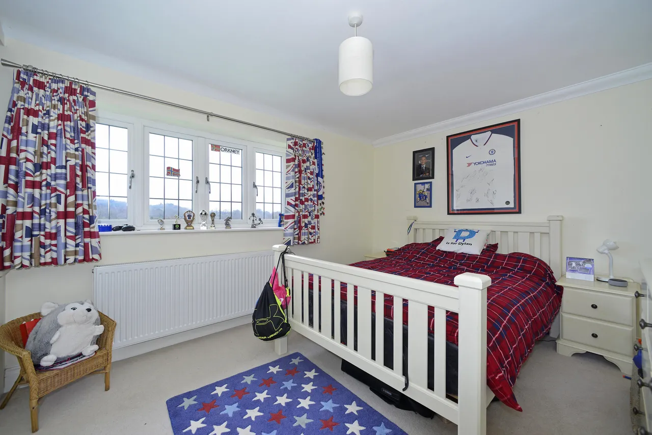 Grayswood Road, HASLEMERE, GU27, photo 11