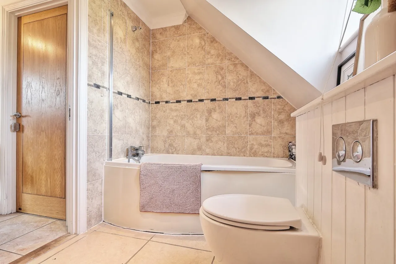 Ancient Meadows, Bottisham CB25, photo 12