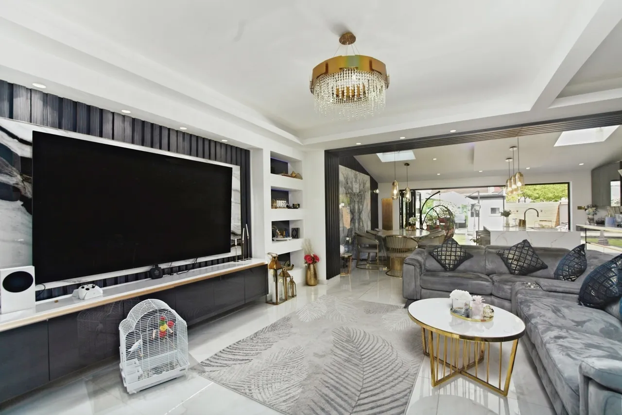 7 bed house for sale — Green Lane, LONDON, London, SW16