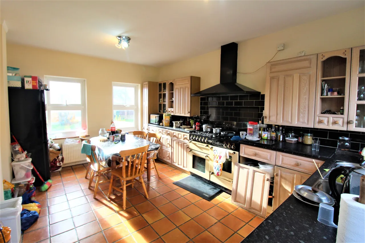 Allenby Crescent, Grays, Essex, RM17 6DH, photo 9