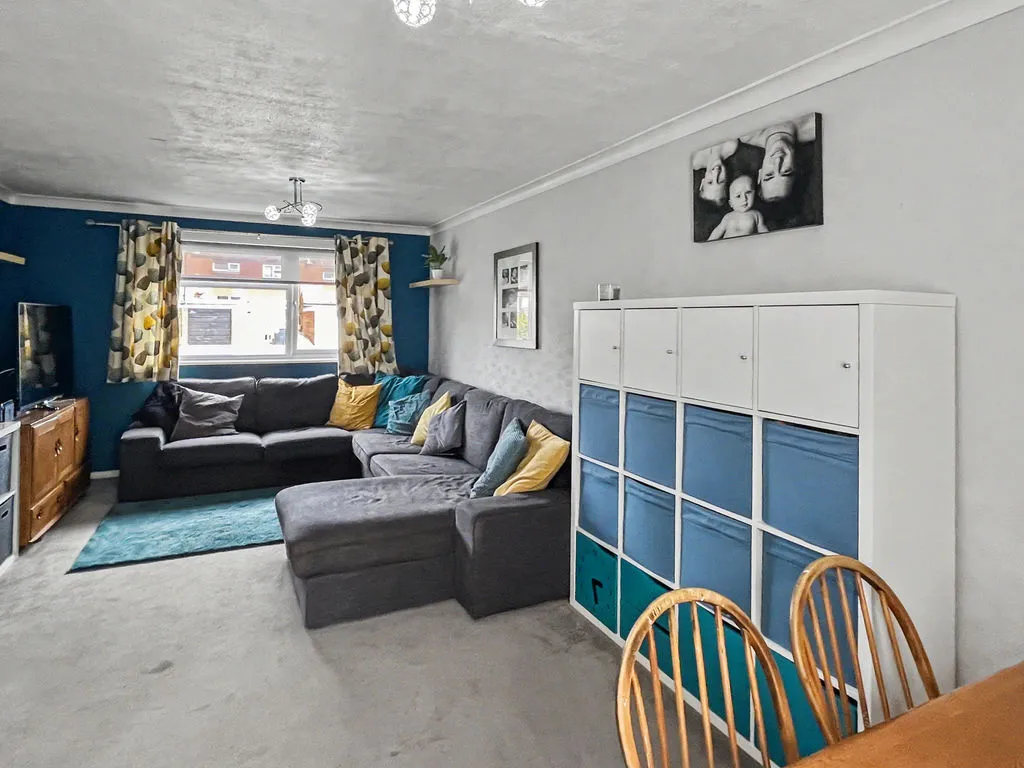 Oakwood, Flackwell Heath, HP10, photo 3
