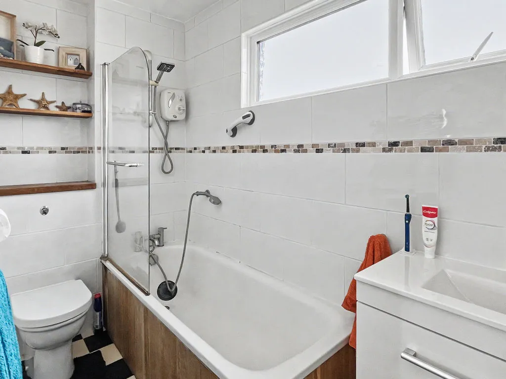 Oakwood, Flackwell Heath, HP10, photo 10