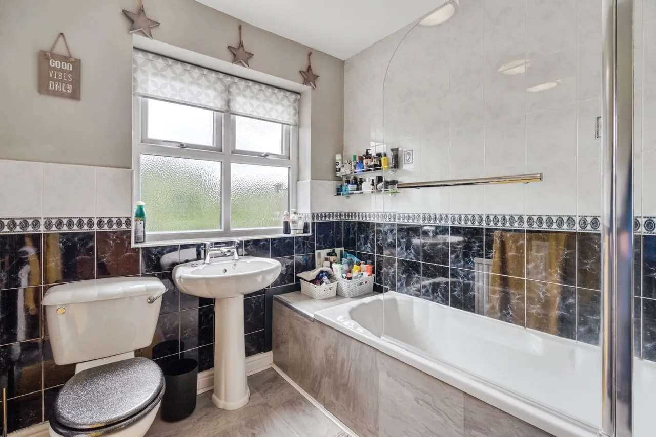 Coverdale Road, Westhoughton, BL5, photo 11