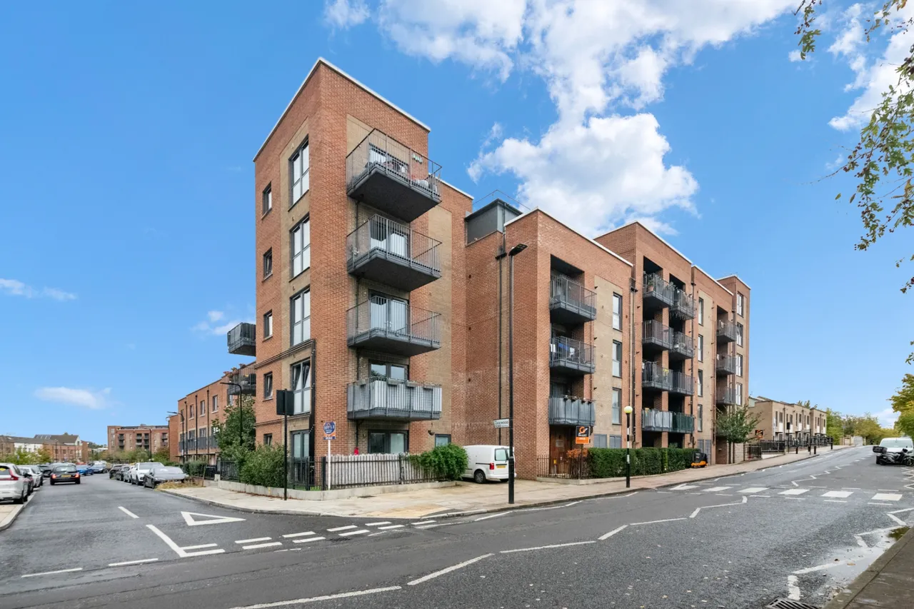 2 bed flat for sale, Havelock Road, Southall, UB2