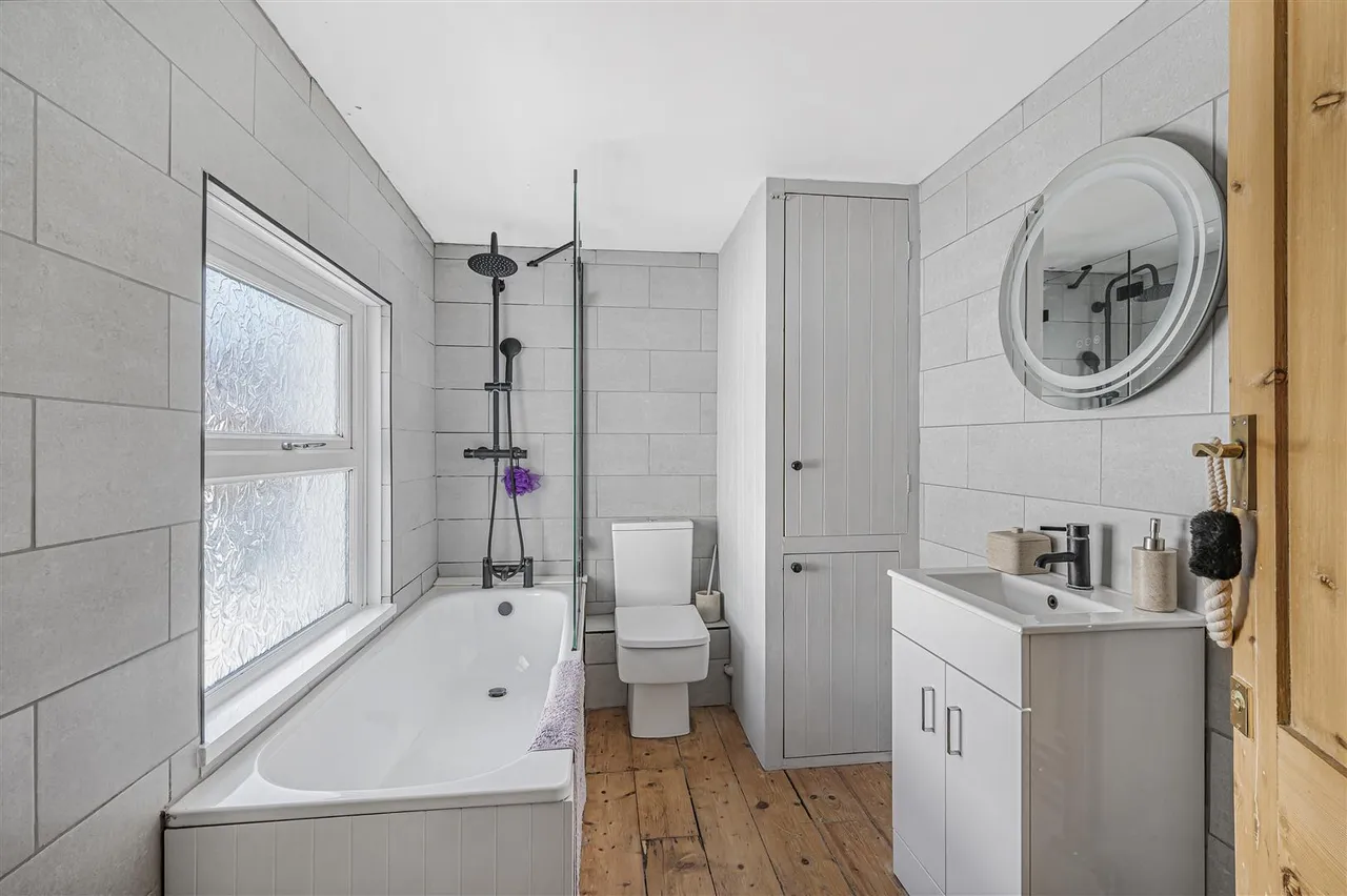 Blatchington Road, Seaford, photo 6