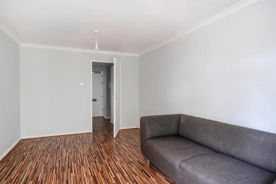 Fox Road, Slough, SL3, photo 6