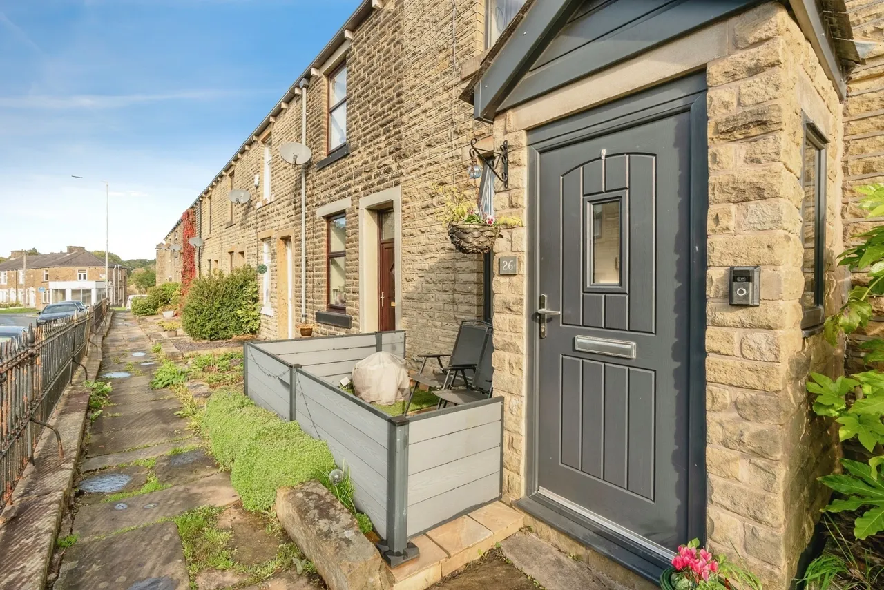 Burnley Road, Cliviger, BB10, photo 27