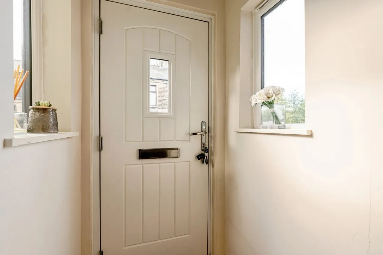 Burnley Road, Cliviger, BB10, photo 13