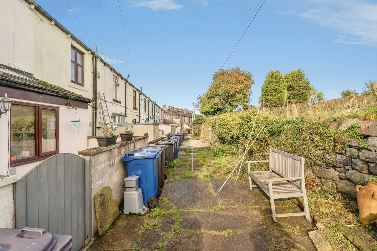 Burnley Road, Cliviger, BB10, photo 26