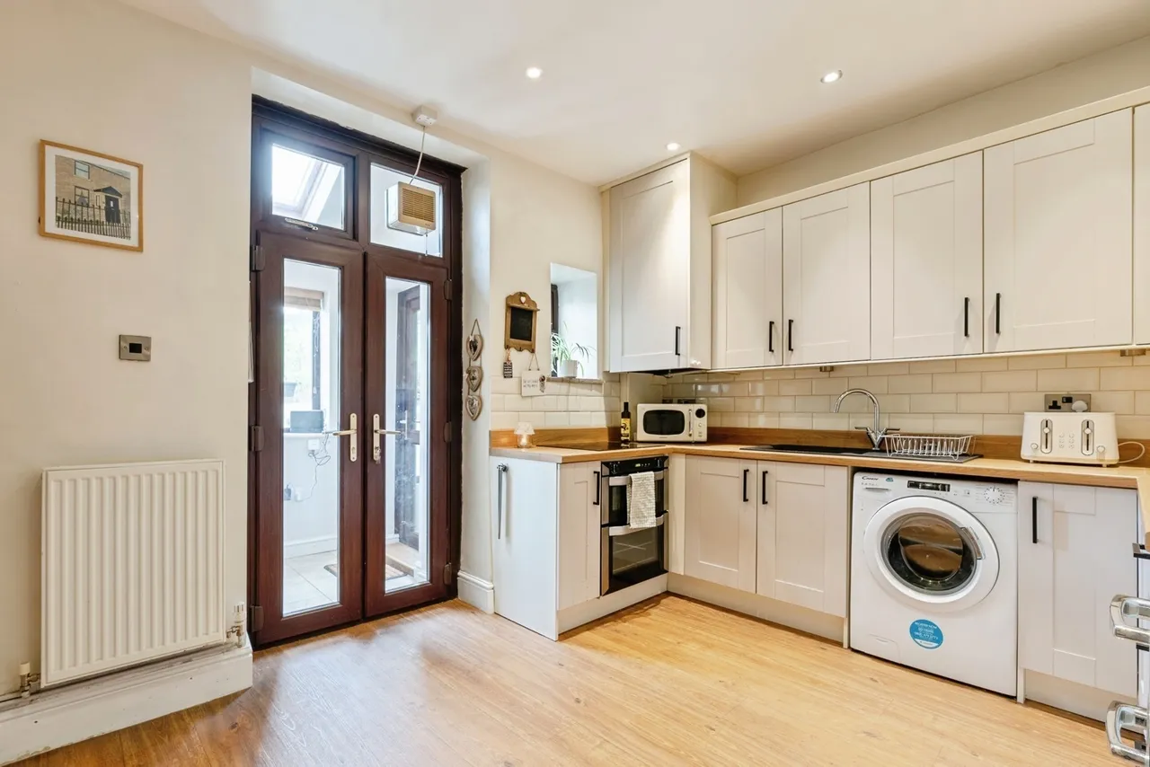 Burnley Road, Cliviger, BB10, photo 8