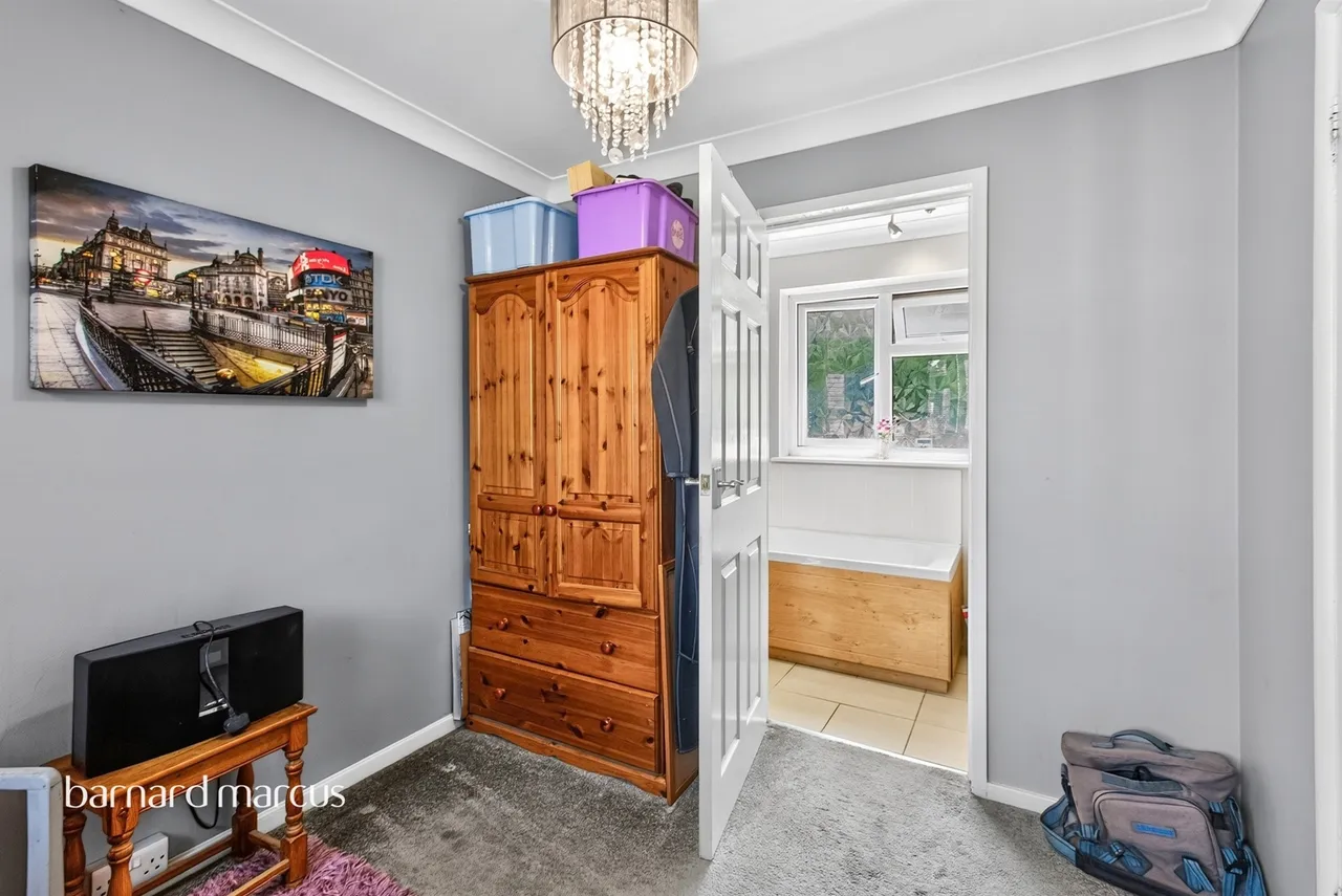 Lavender Close, Redhill, RH1, photo 14