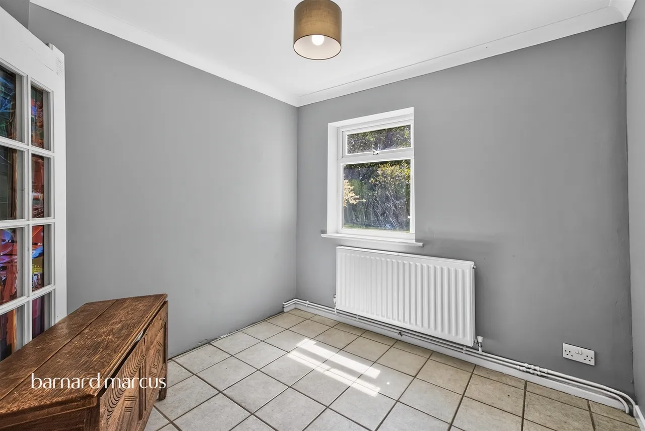 Lavender Close, Redhill, RH1, photo 19