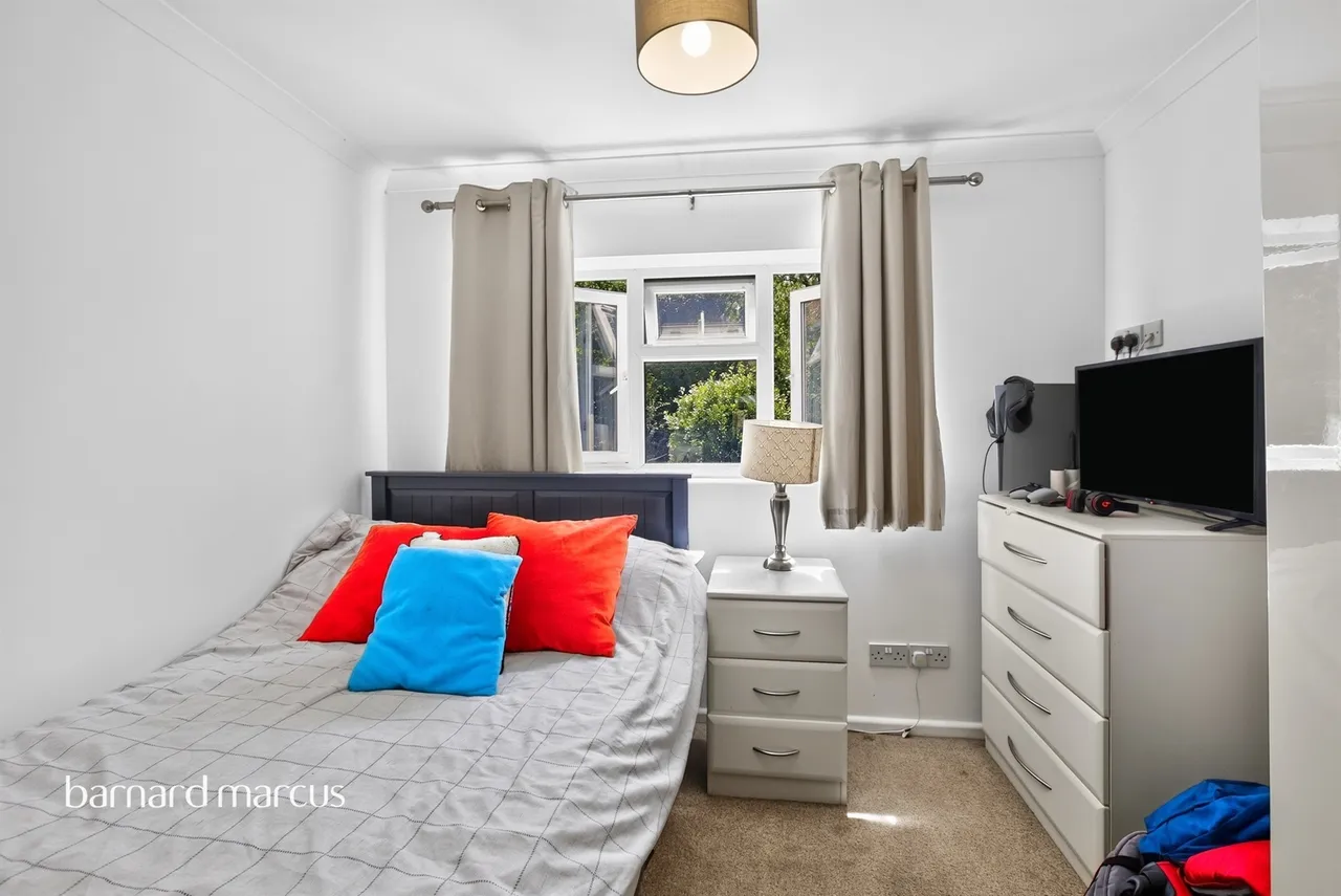 Lavender Close, Redhill, RH1, photo 13