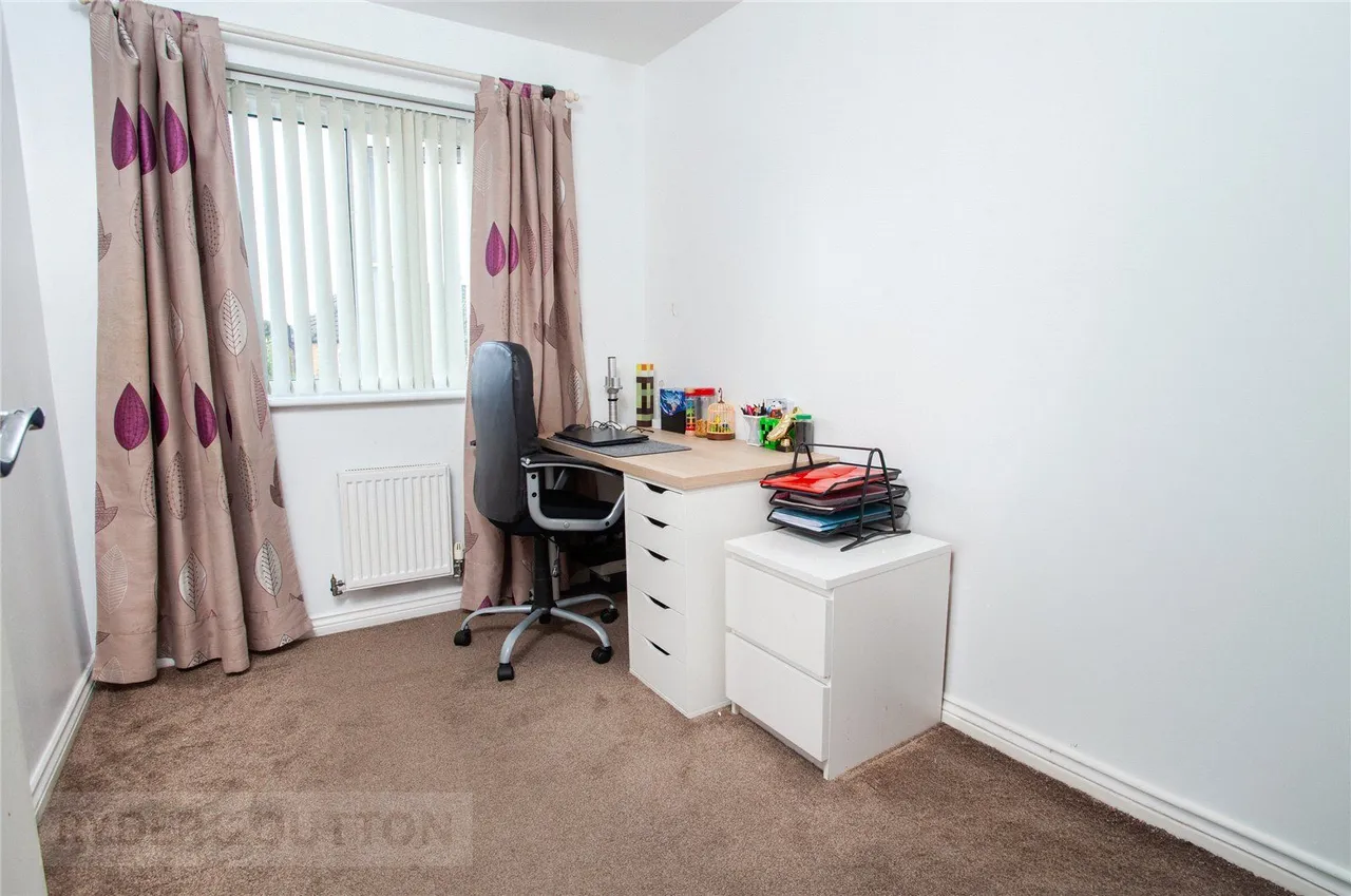 Elmstone Drive, Royton, OL2, photo 24