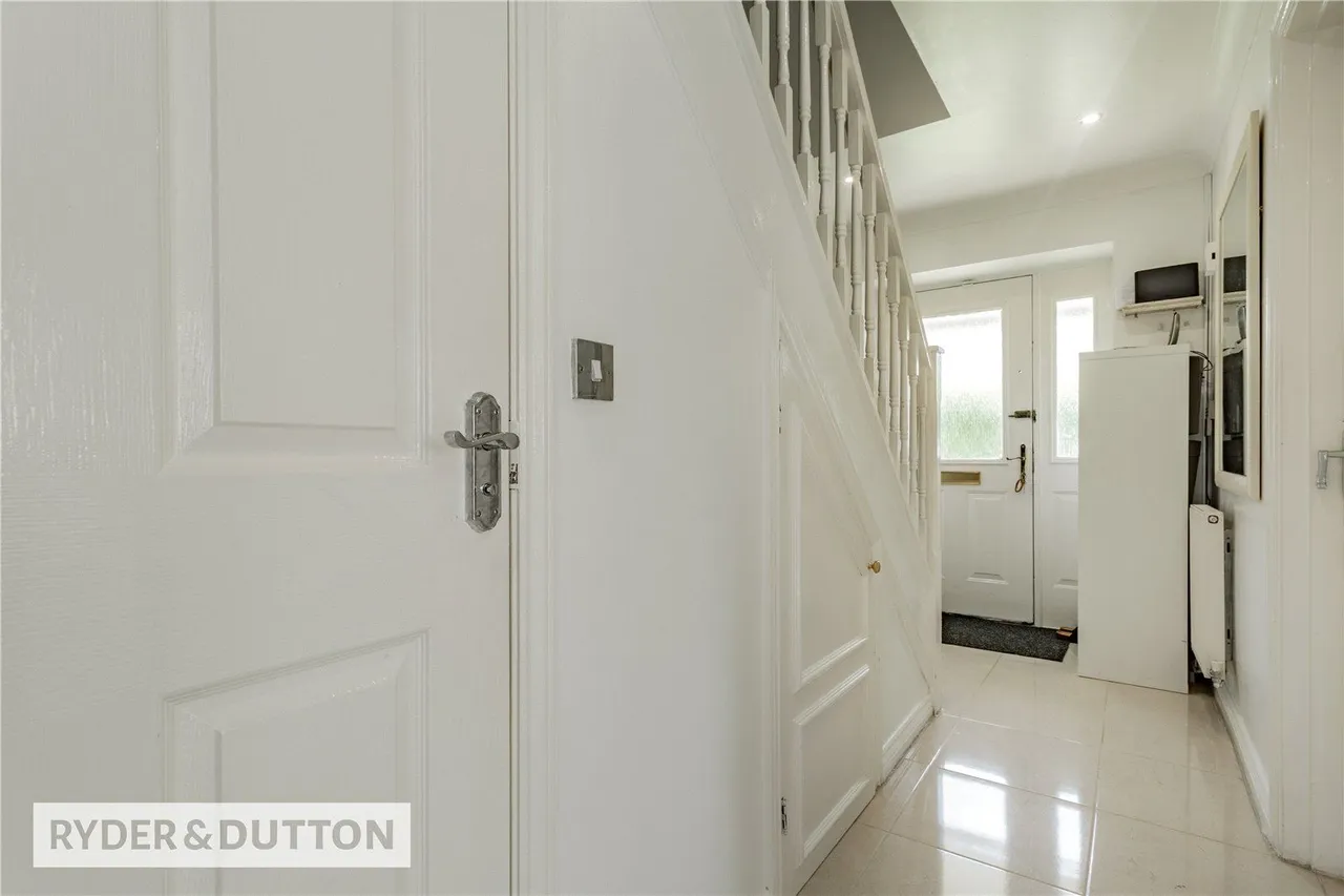 Elmstone Drive, Royton, OL2, photo 11