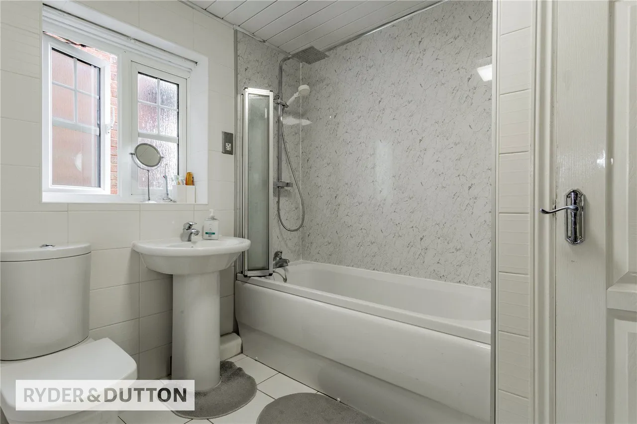 Elmstone Drive, Royton, OL2, photo 22