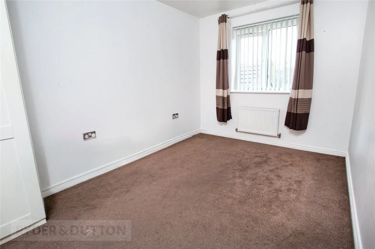 Elmstone Drive, Royton, OL2, photo 23
