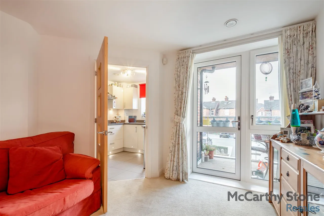 St. Johns Road, Tunbridge Wells, TN4, photo 2